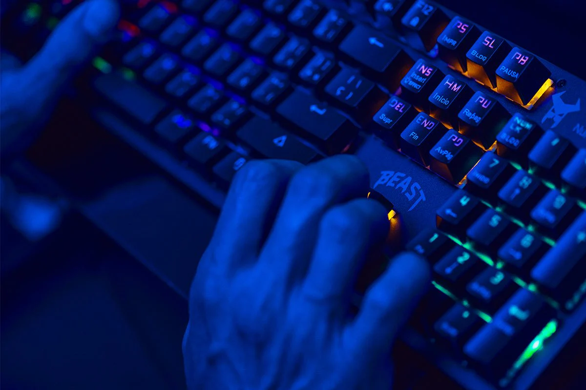 Teclado Gamer STF Beast abysmal armor Mecánico con luz gaming para computadora - Image 5